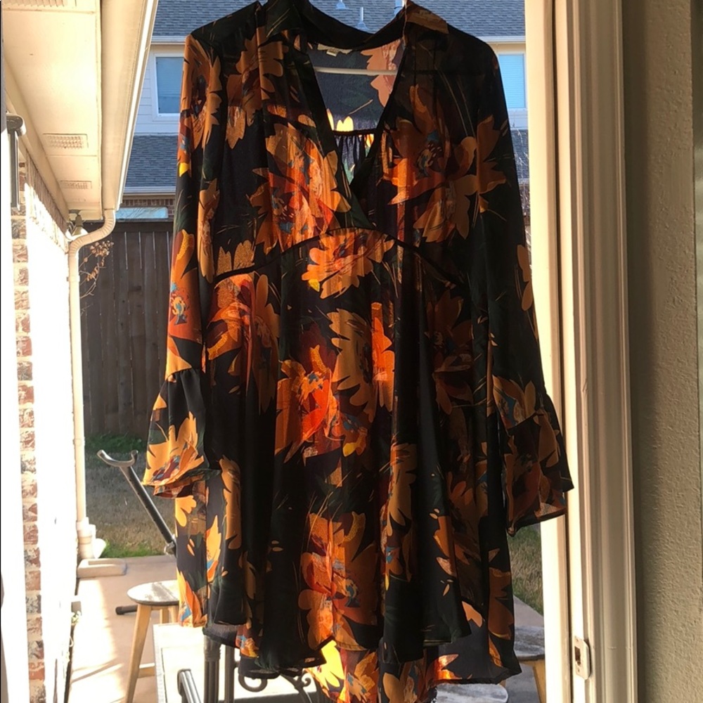 Umgee bell sleeve boho floral tunic